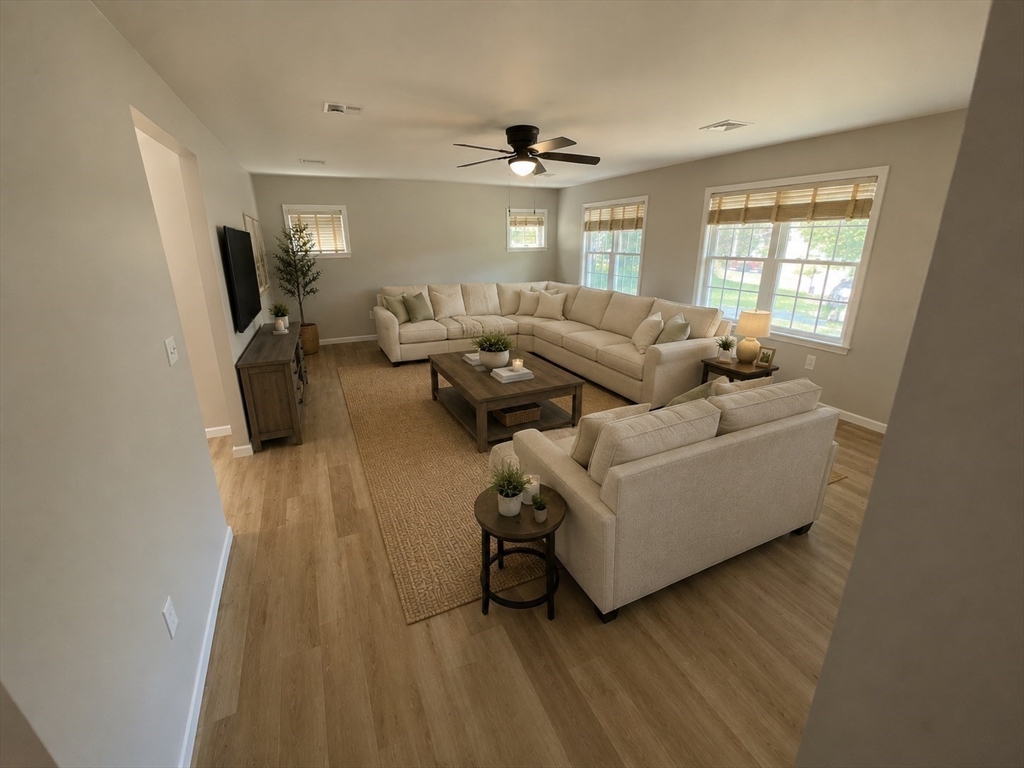915 Bradley Road Springfield, MA 01109 - Photo 14 of 25