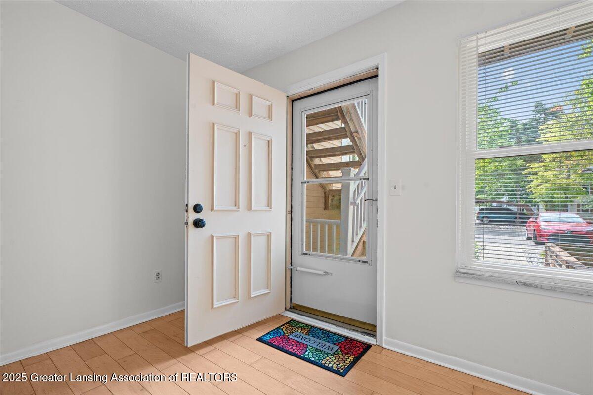 2024 Hamilton Road, Unit 106 Okemos, MI 48864 - Photo 9 of 29 09-Media Jett - 01