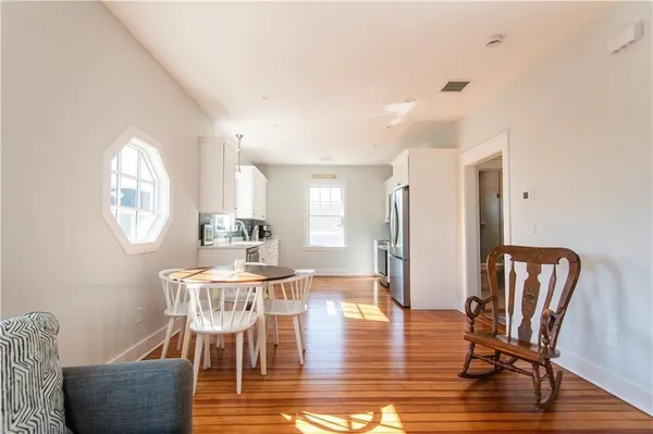 $3,500 | 34 Harrison Avenue, Newport, RI 02840