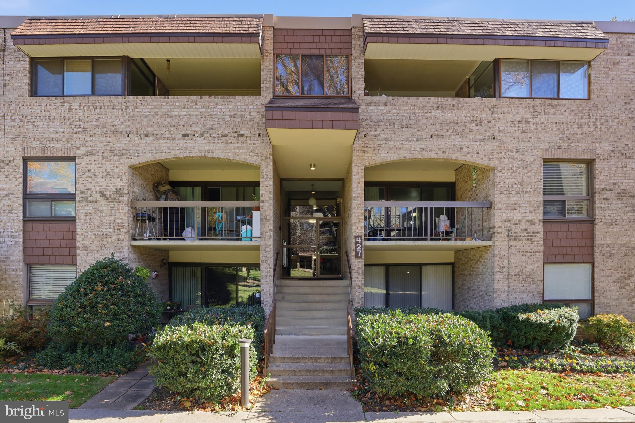 a house view with a outdoor space