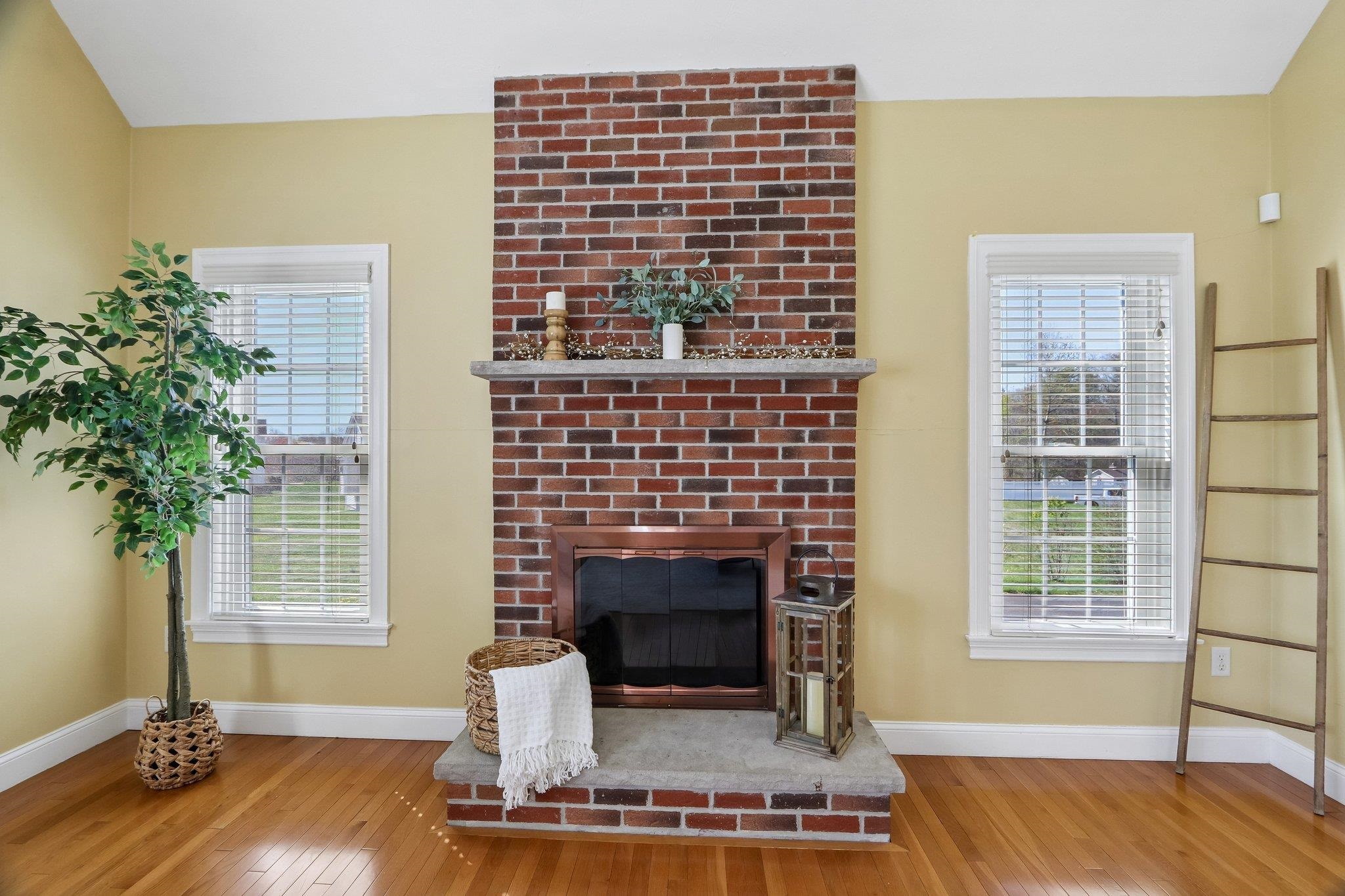 1 Squire Armour Road Windham, NH 03087 - Photo 10 of 49