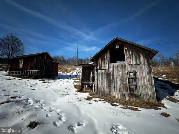 $349,000 | 3500 Paw Paw Road, Paw Paw, WV 25434