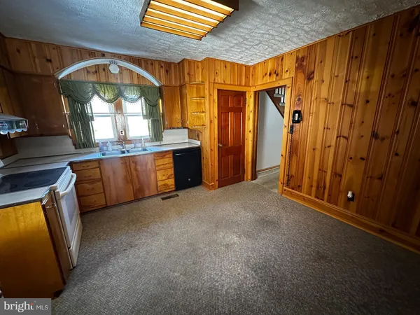 $349,000 | 3500 Paw Paw Road, Paw Paw, WV 25434