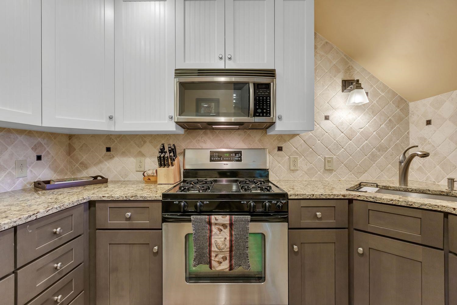 24 Freeman Road, Unit A1 Cavendish, VT 05153 - Photo 38 of 40