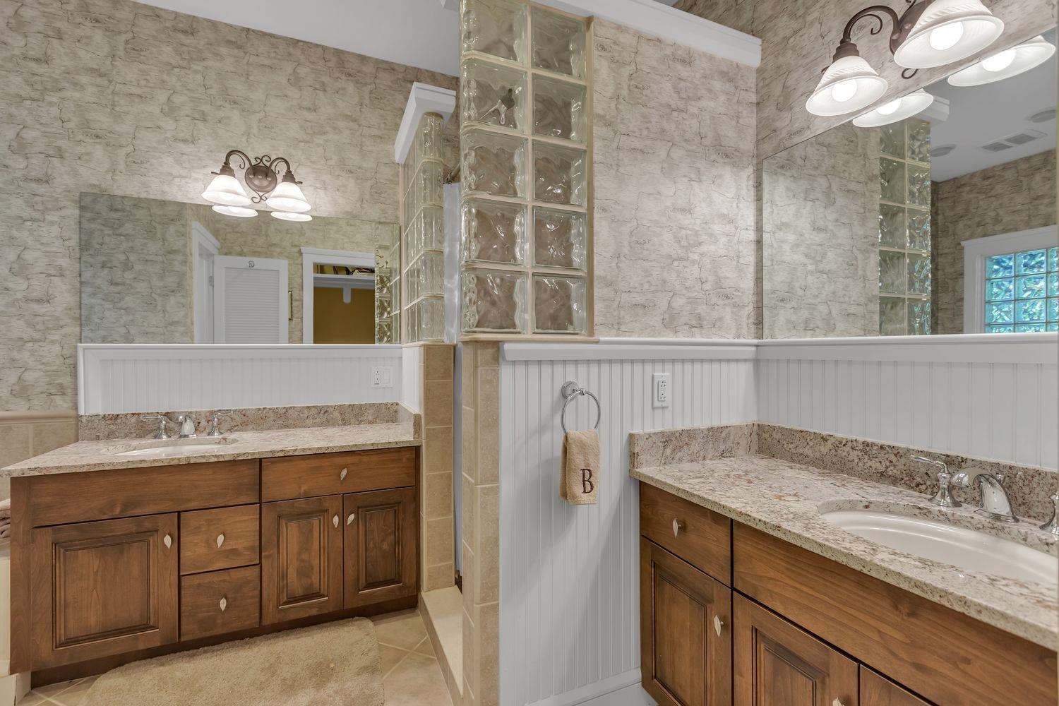 24 Freeman Road, Unit A1 Cavendish, VT 05153 - Photo 5 of 40