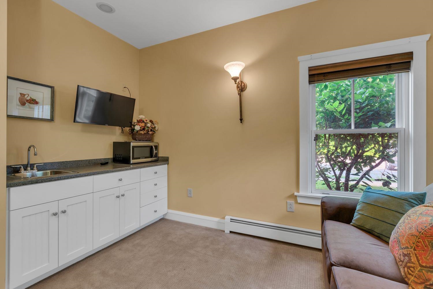 24 Freeman Road, Unit A1 Cavendish, VT 05153 - Photo 10 of 40