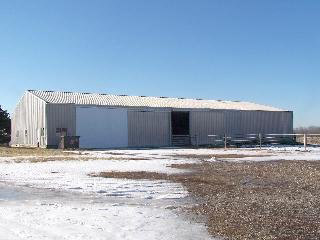 241 Rr 1 Clinton, IL 61727 - Photo 2 of 5