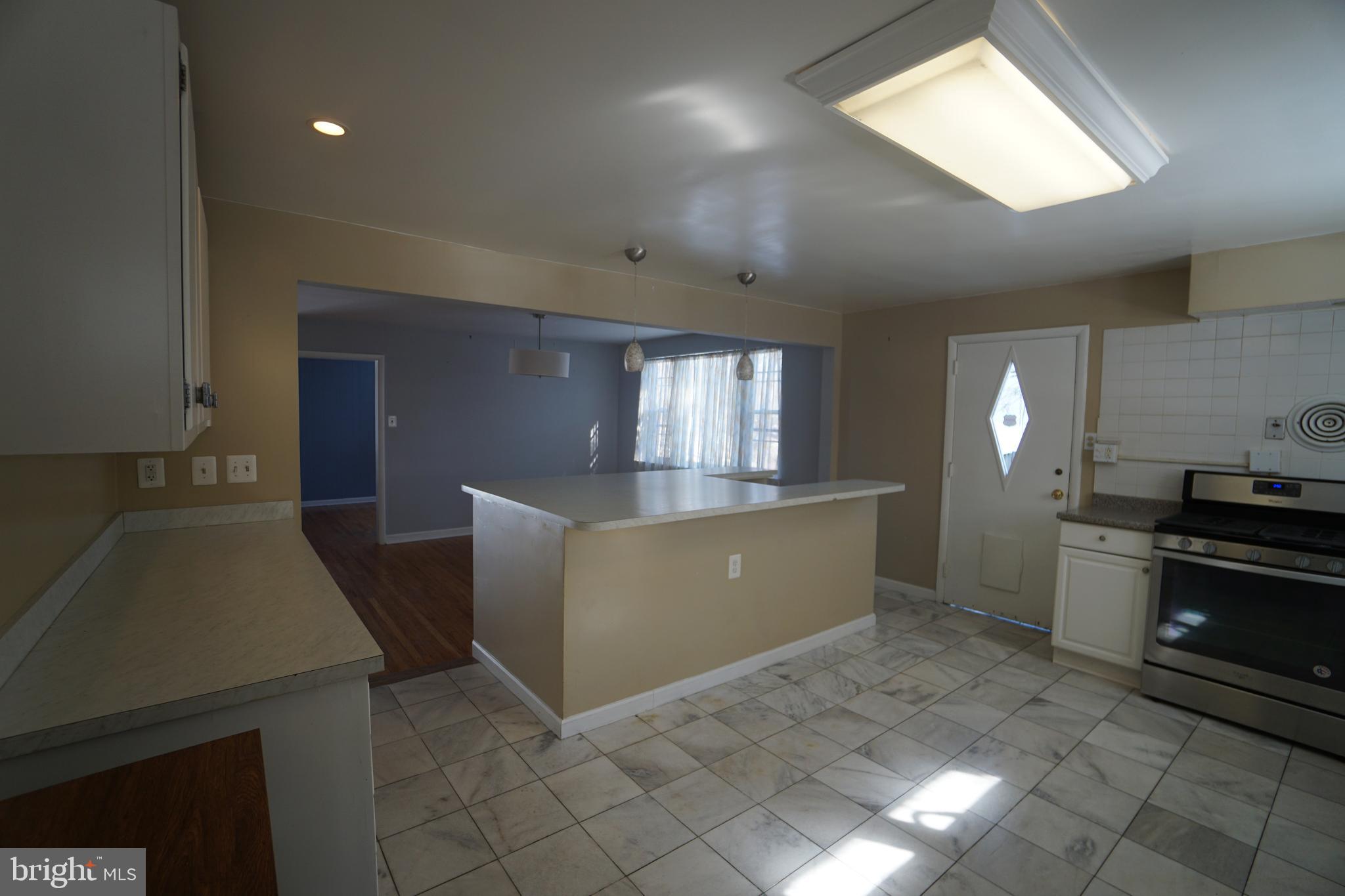 22 Parkview Road Cheltenham, PA 19012 - Photo 10 of 43 Gallery Image 10