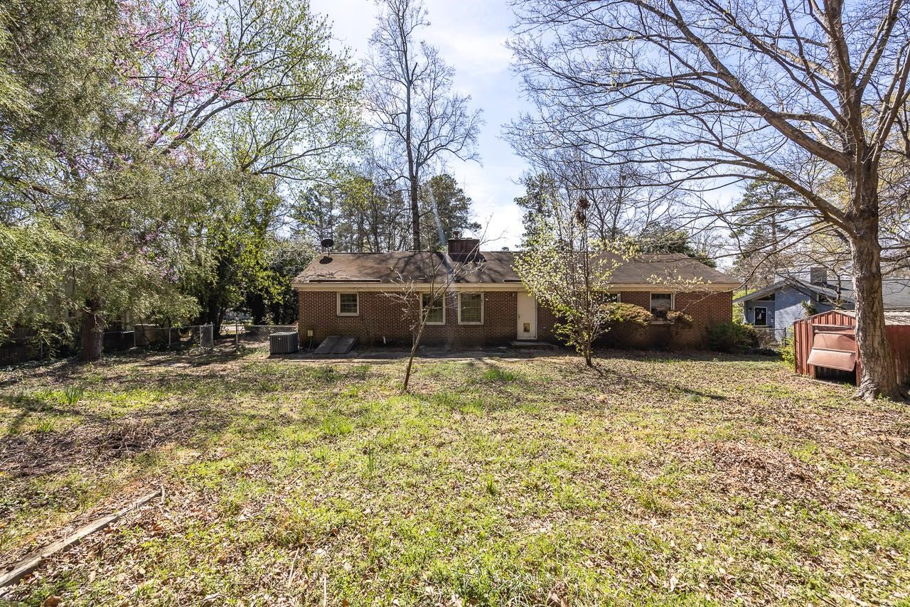 3215 Plantation Road Raleigh, NC 27609 - Photo 4 of 28 Photo 4