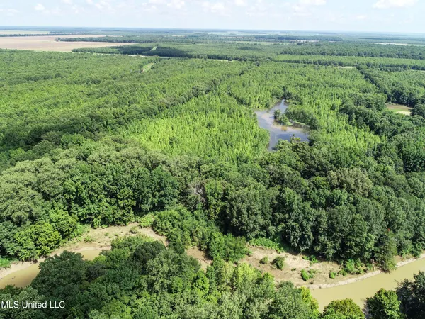 $779,000 | 278 278th, Marks, MS 38646