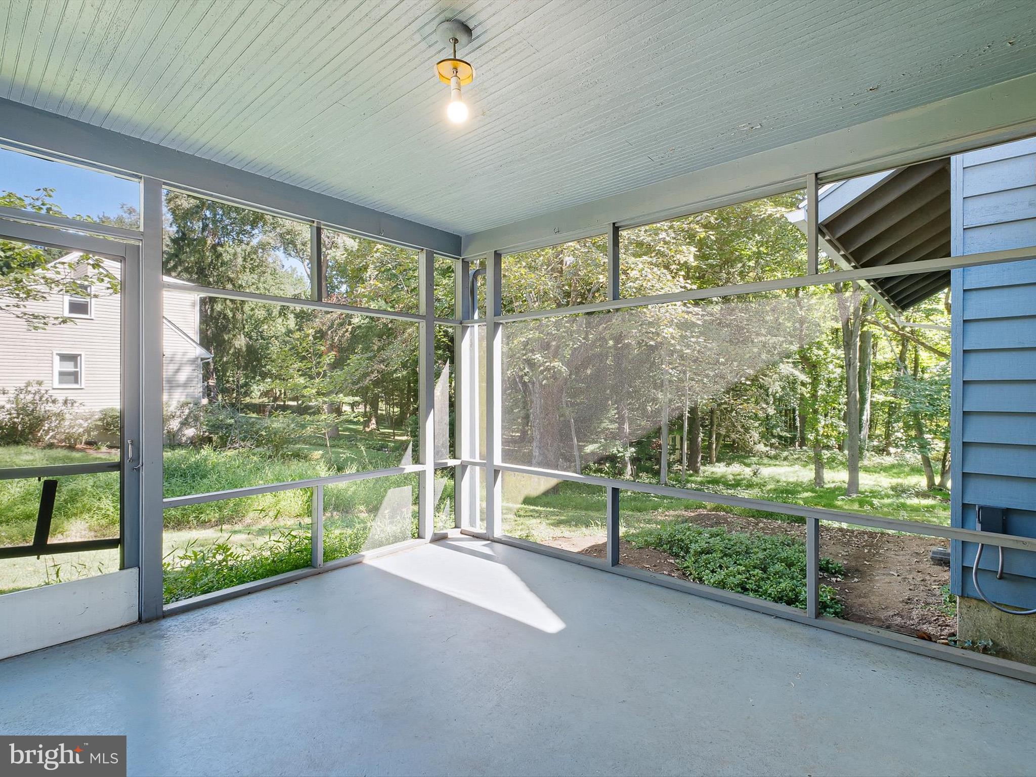 204 Jupiter Road Newark, DE 19711 - Photo 19 of 50 Screened porch