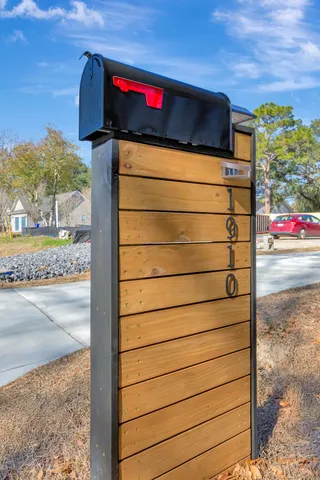 $699,000 | 1910 Piper Drive, Charleston, SC 29407