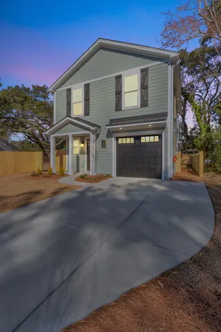 $699,000 | 1910 Piper Drive, Charleston, SC 29407