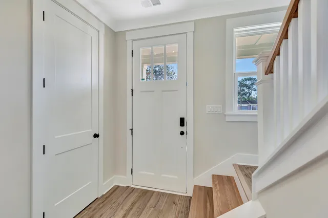 $699,000 | 1910 Piper Drive, Charleston, SC 29407