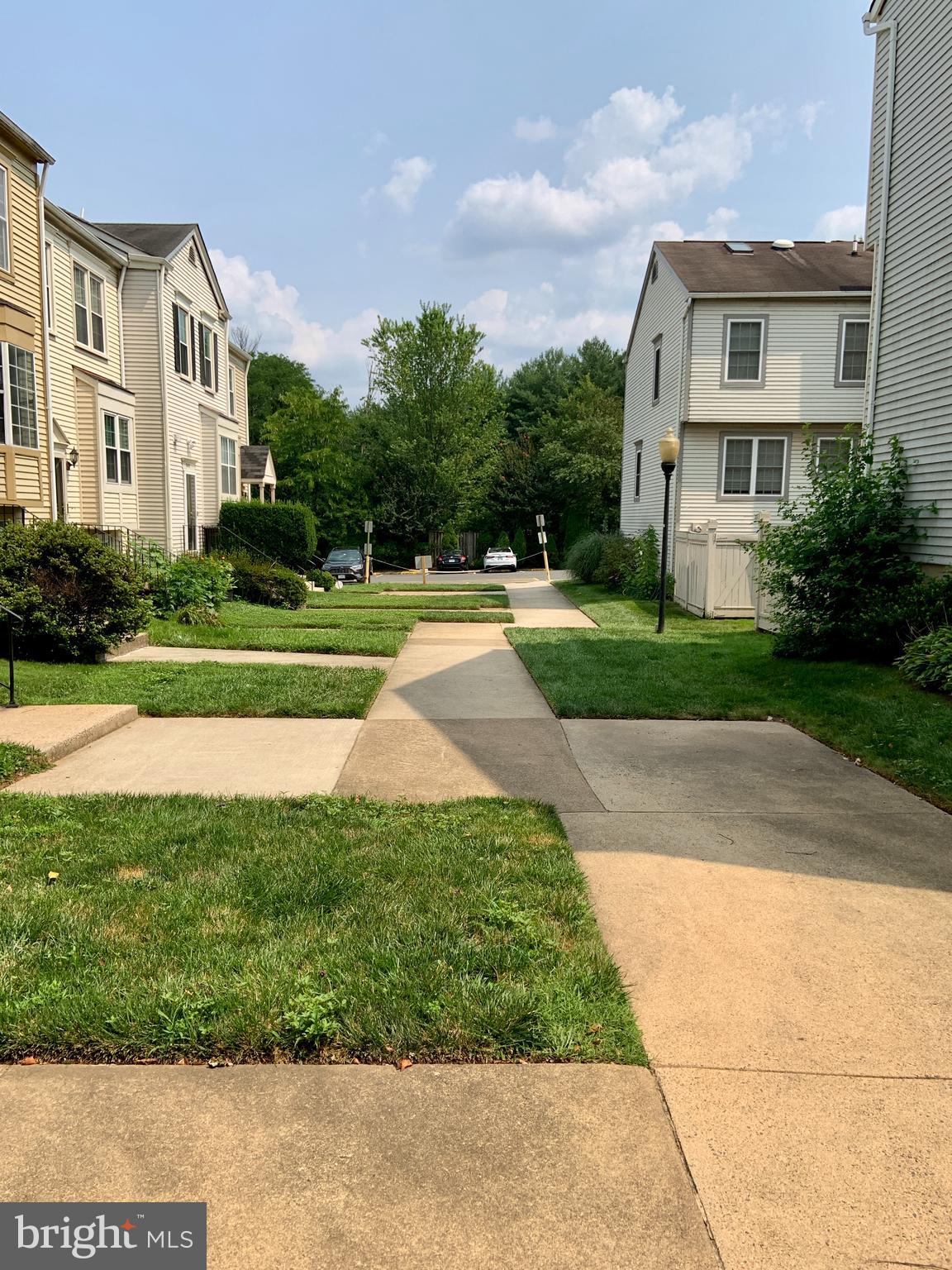 2438 Ridgehampton Court Reston, VA 20191 - Photo 44 of 47 Community courtyard
