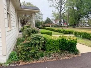$190,000 | 301 West Harding Avenue, Greenwood, MS 38930