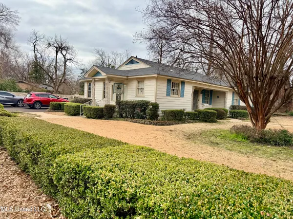 $190,000 | 301 West Harding Avenue, Greenwood, MS 38930