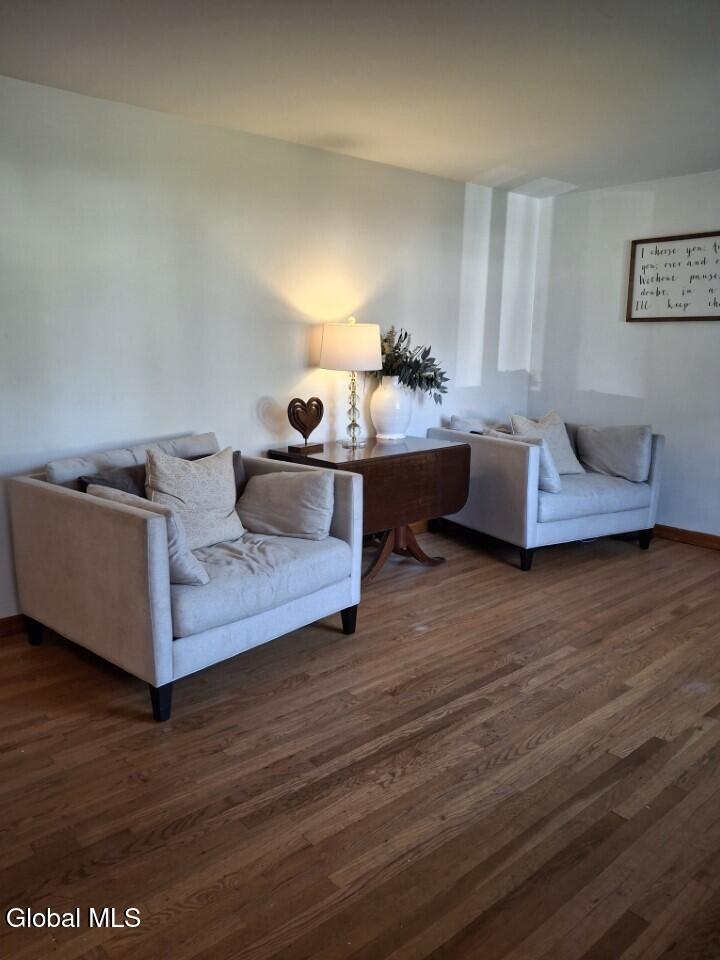 1009 Day Road Rotterdam, NY 12303 - Photo 20 of 66 LR seating