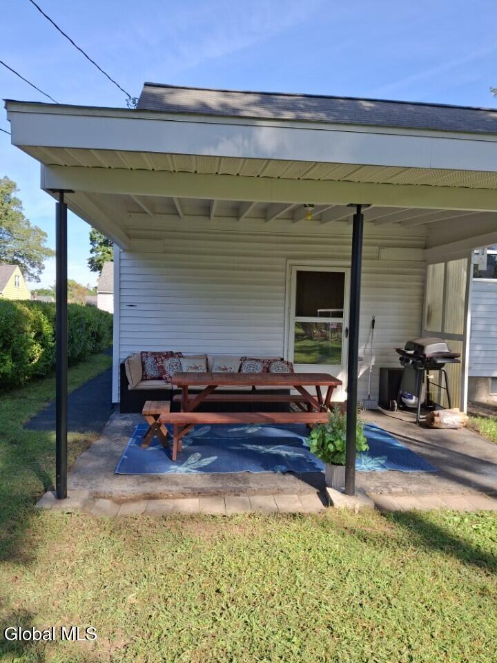 1009 Day Road Rotterdam, NY 12303 - Photo 7 of 66 patio 2