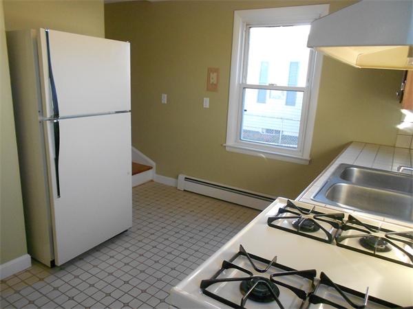 32 Cedarbrook Road Pawtucket, RI 02861 - Photo 4 of 10 Gallery Image 4