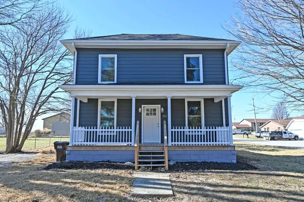 $194,900 | 400 Brookville Street, West College Corner, IN 47003