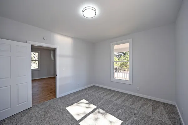 $194,900 | 400 Brookville Street, West College Corner, IN 47003