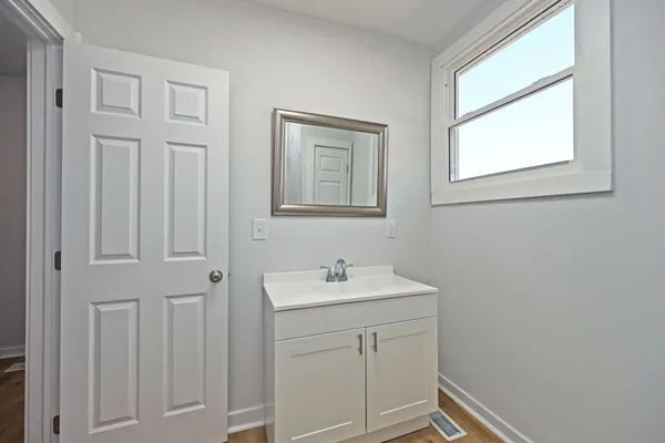 $194,900 | 400 Brookville Street, West College Corner, IN 47003