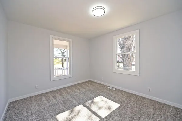 $194,900 | 400 Brookville Street, West College Corner, IN 47003