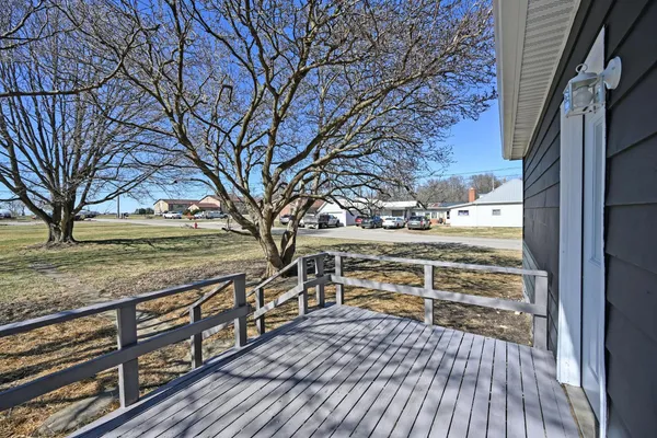 $194,900 | 400 Brookville Street, West College Corner, IN 47003