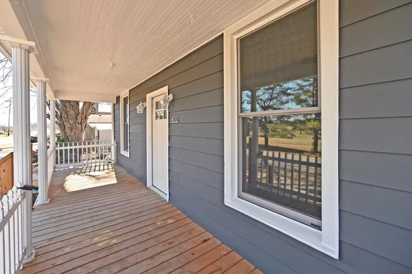 $194,900 | 400 Brookville Street, West College Corner, IN 47003