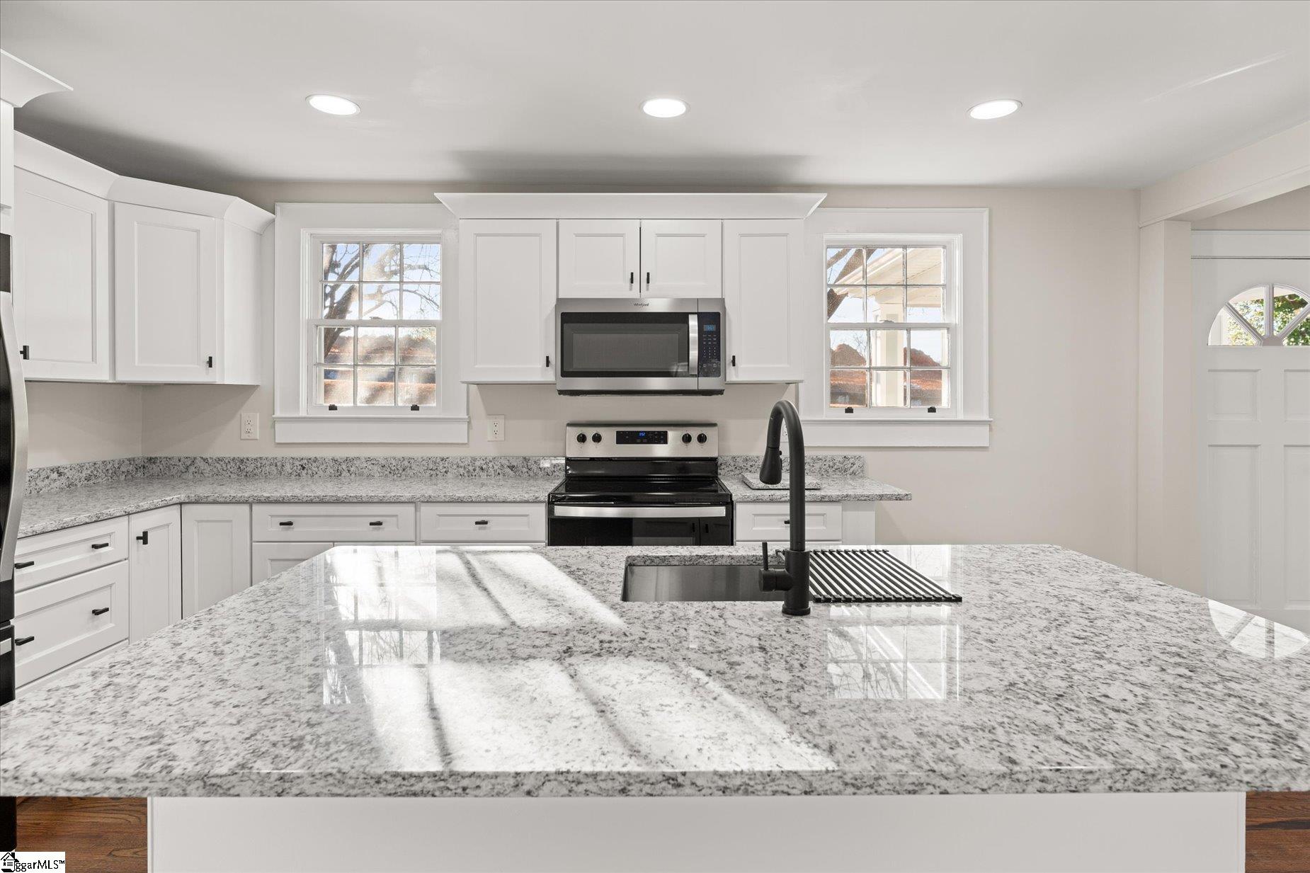 400 Tryon Street Greer, SC 29651 - Photo 11 of 31 Gallery Image 11