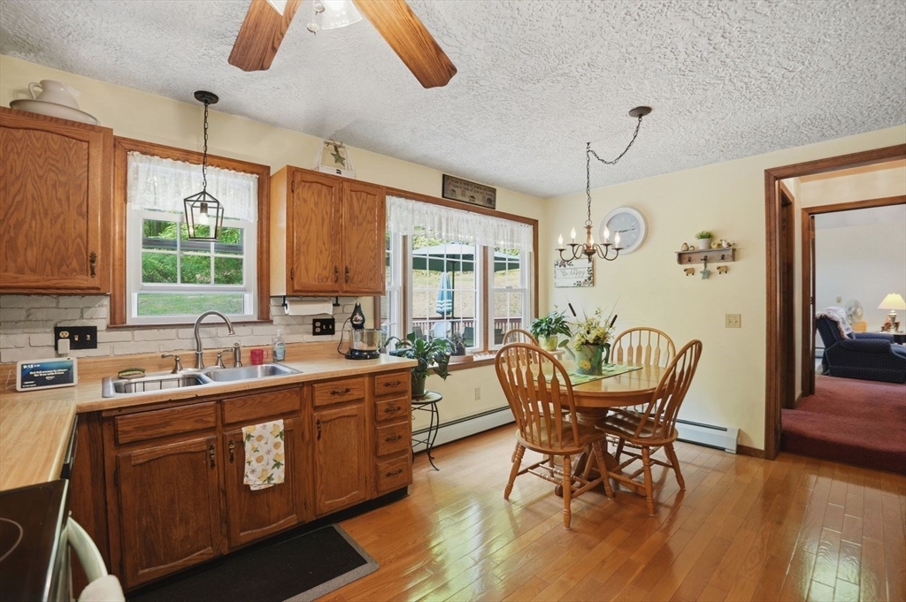 180 Oxford Road Charlton, MA 01507 - Photo 6 of 42