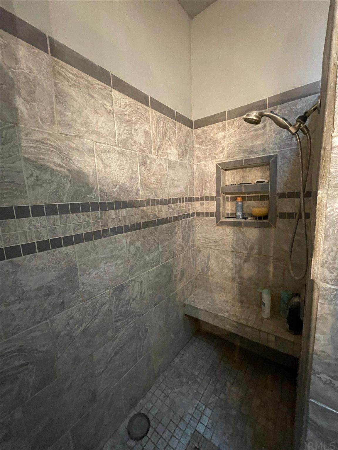 2607 Wolfs Point Drive Rochester, IN 46975 - Photo 14 of 17