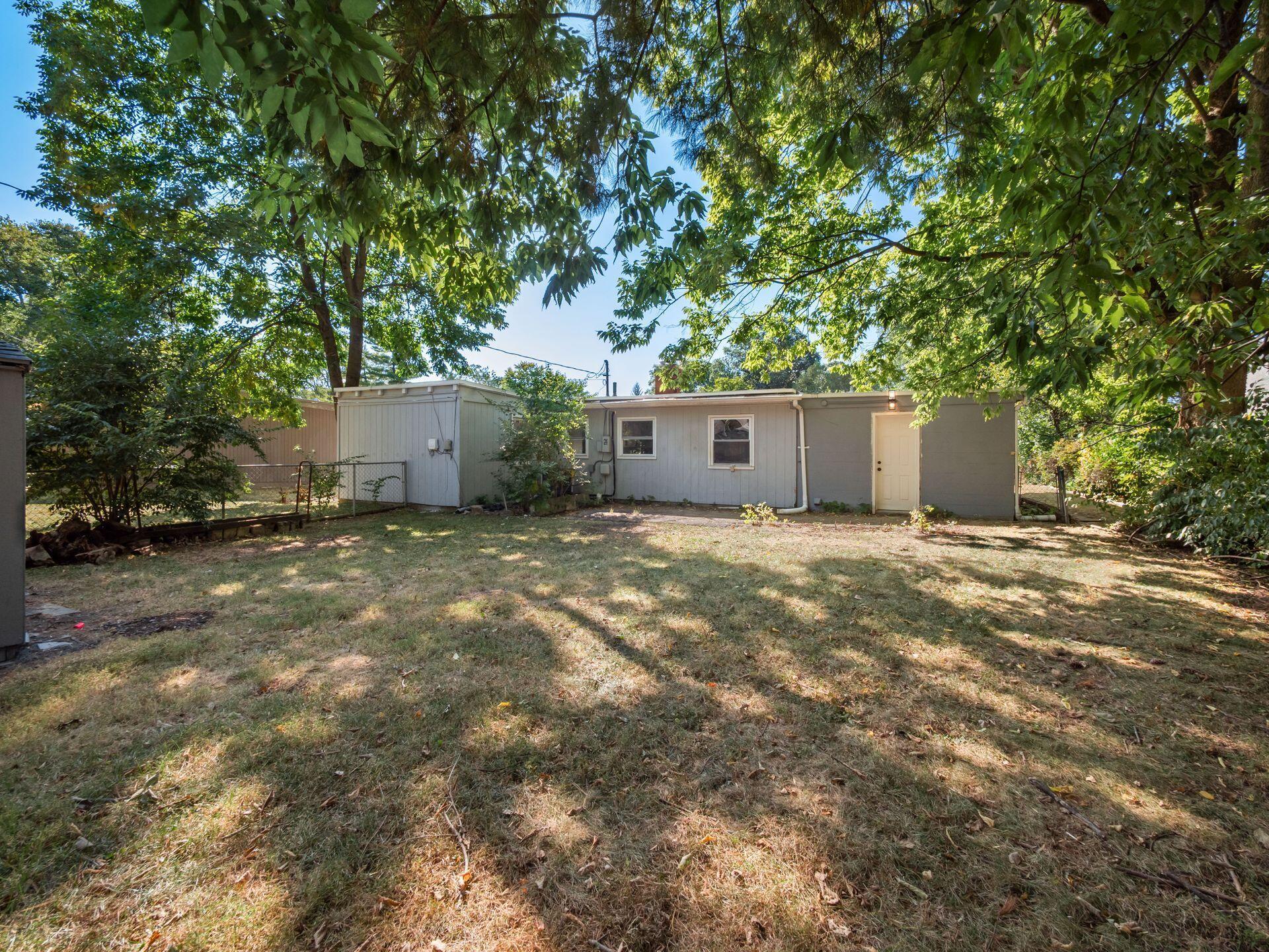 2458 Edgevale Road Columbus, OH 43221 - Photo 34 of 34