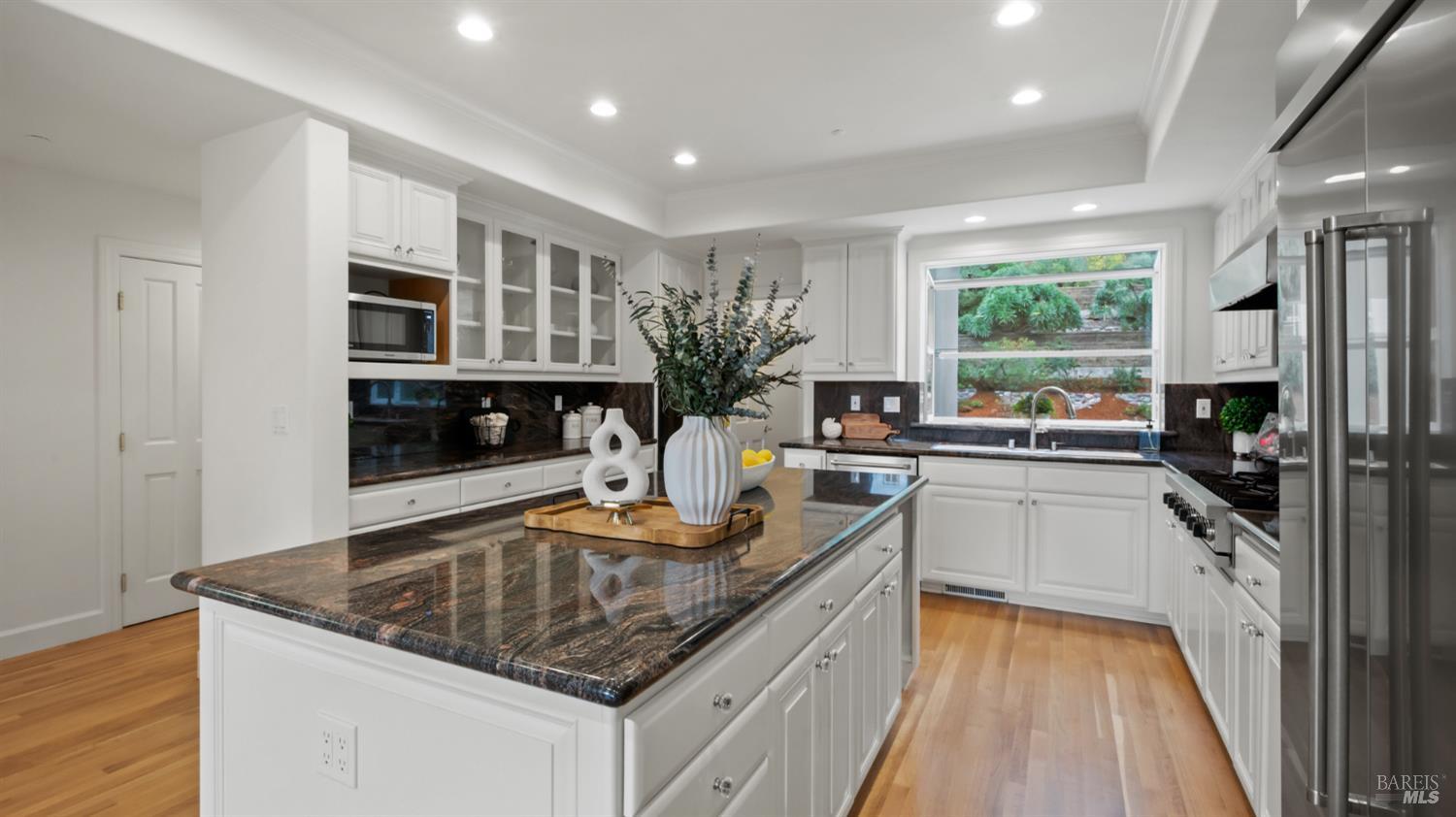 63 Bay Way San Rafael, CA 94901 - Photo 21 of 91