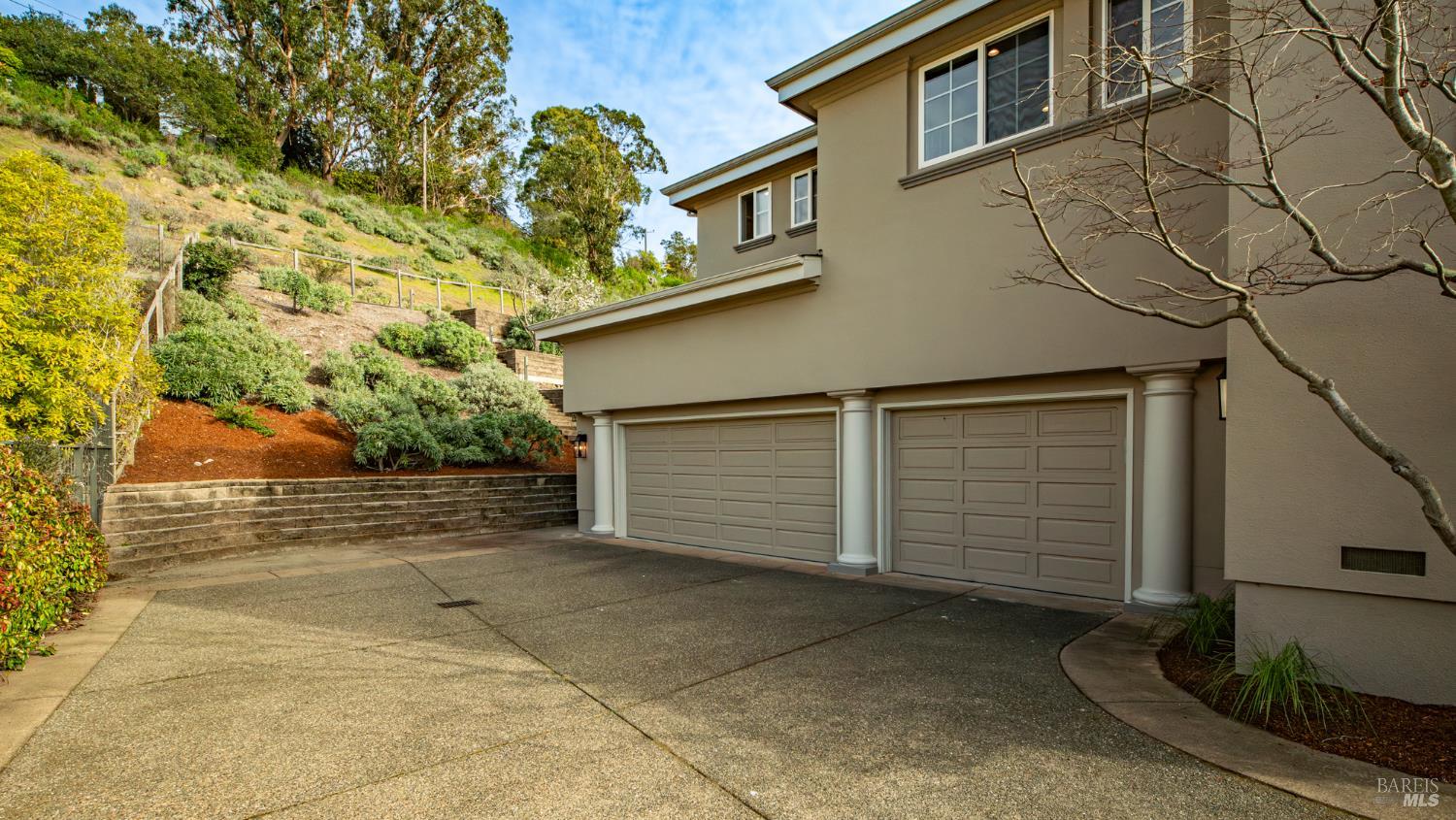 63 Bay Way San Rafael, CA 94901 - Photo 4 of 91