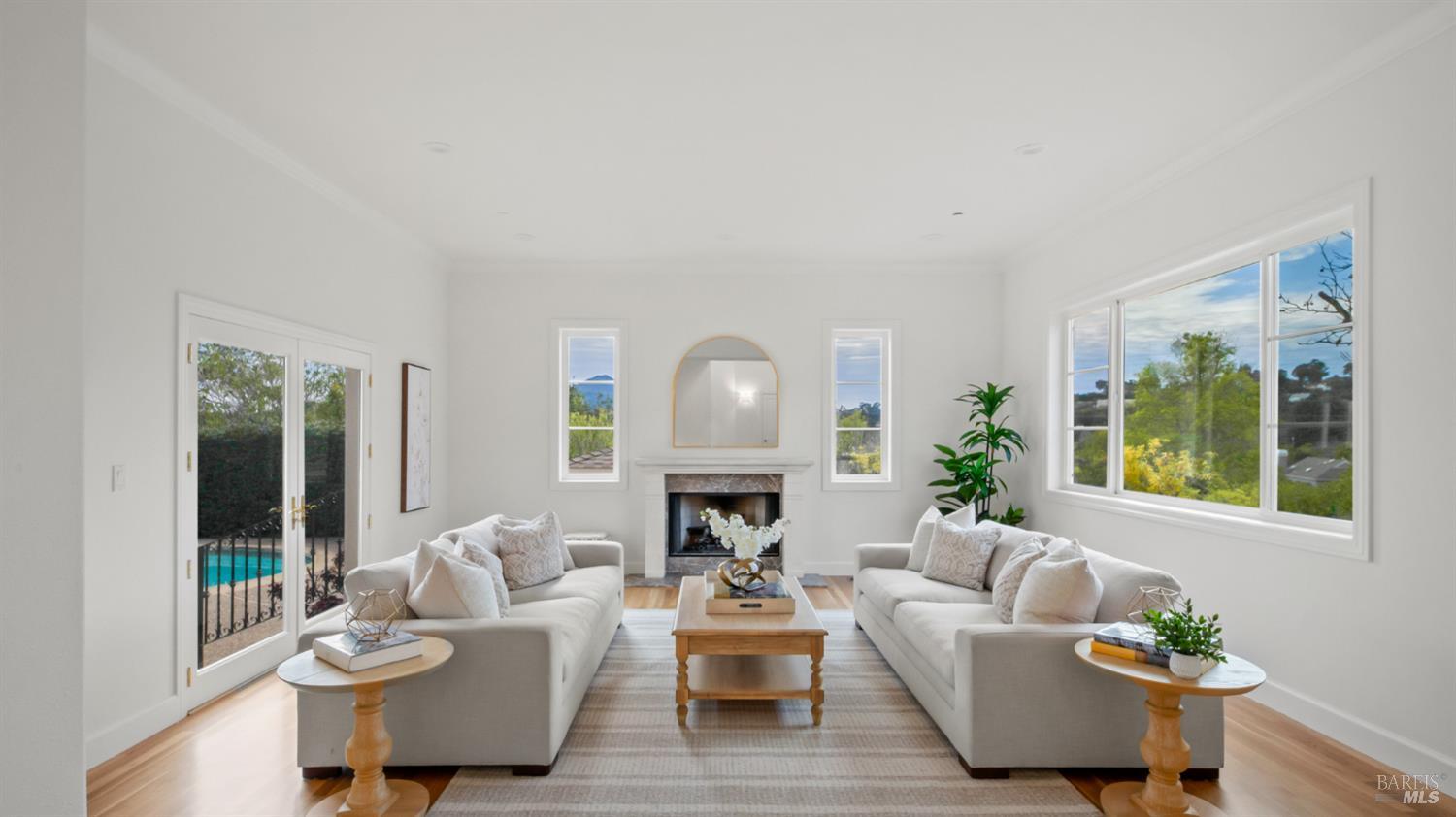 63 Bay Way San Rafael, CA 94901 - Photo 8 of 91