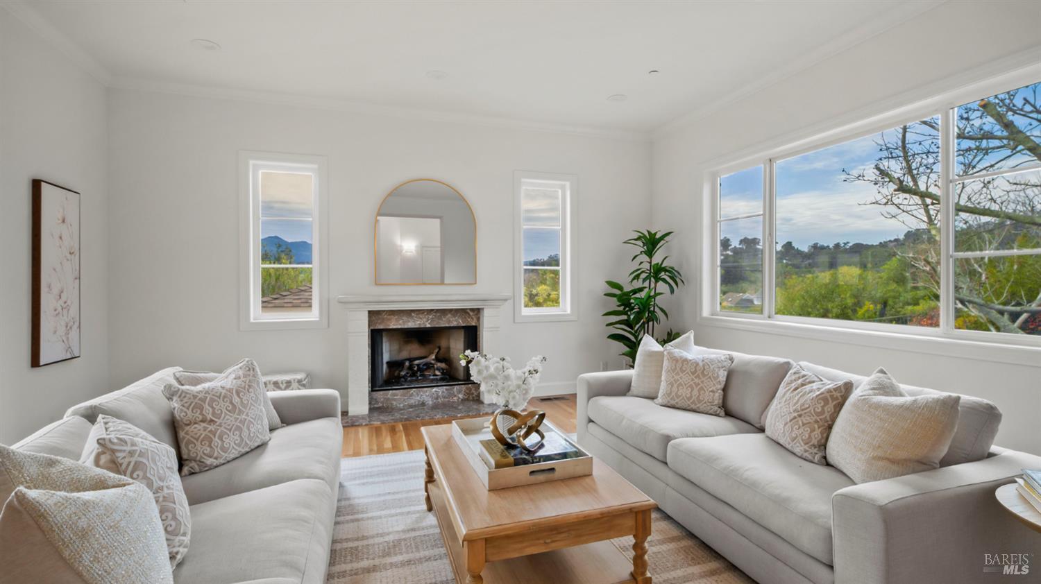 63 Bay Way San Rafael, CA 94901 - Photo 10 of 91