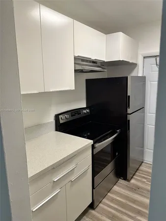 $2,000 | 7925 West Drive, Unit 15, North Bay Village, FL 33141