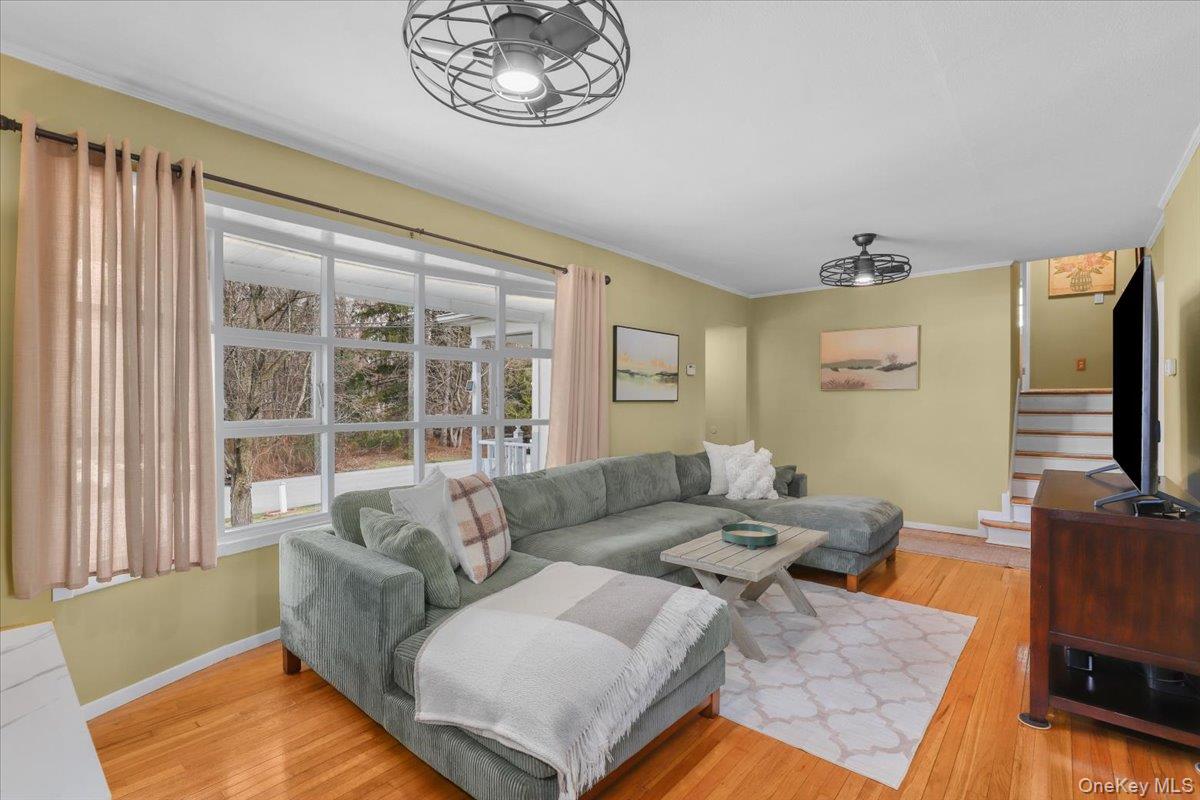 4 Ridgewood Terrace Poughkeepsie, NY 12603 - Photo 4 of 26
