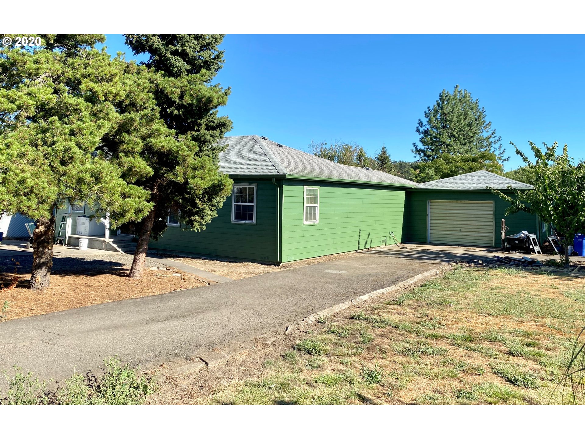 2359 Austin Road Roseburg, OR 97471 - Photo 1 of 32