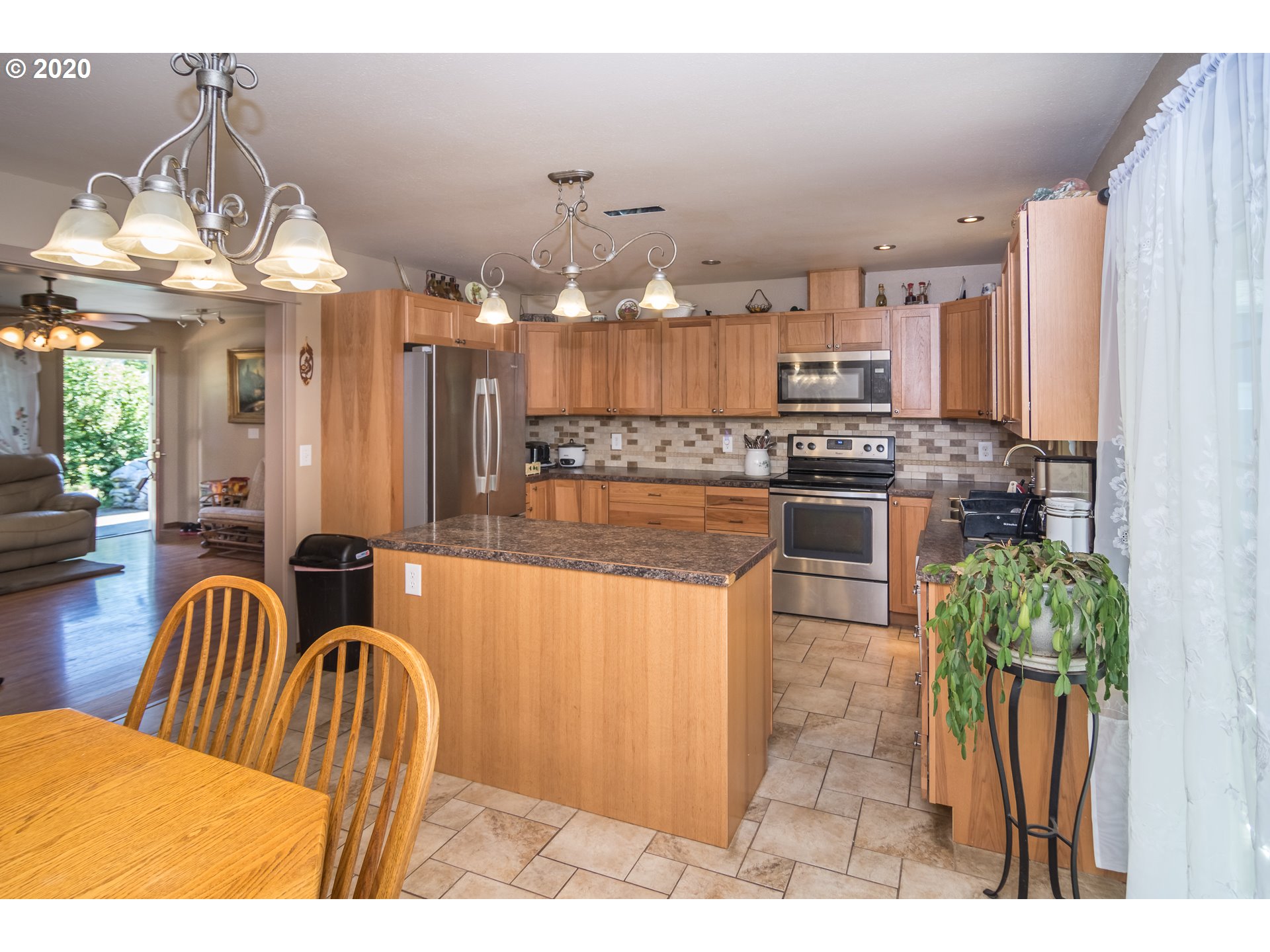2359 Austin Road Roseburg, OR 97471 - Photo 12 of 32