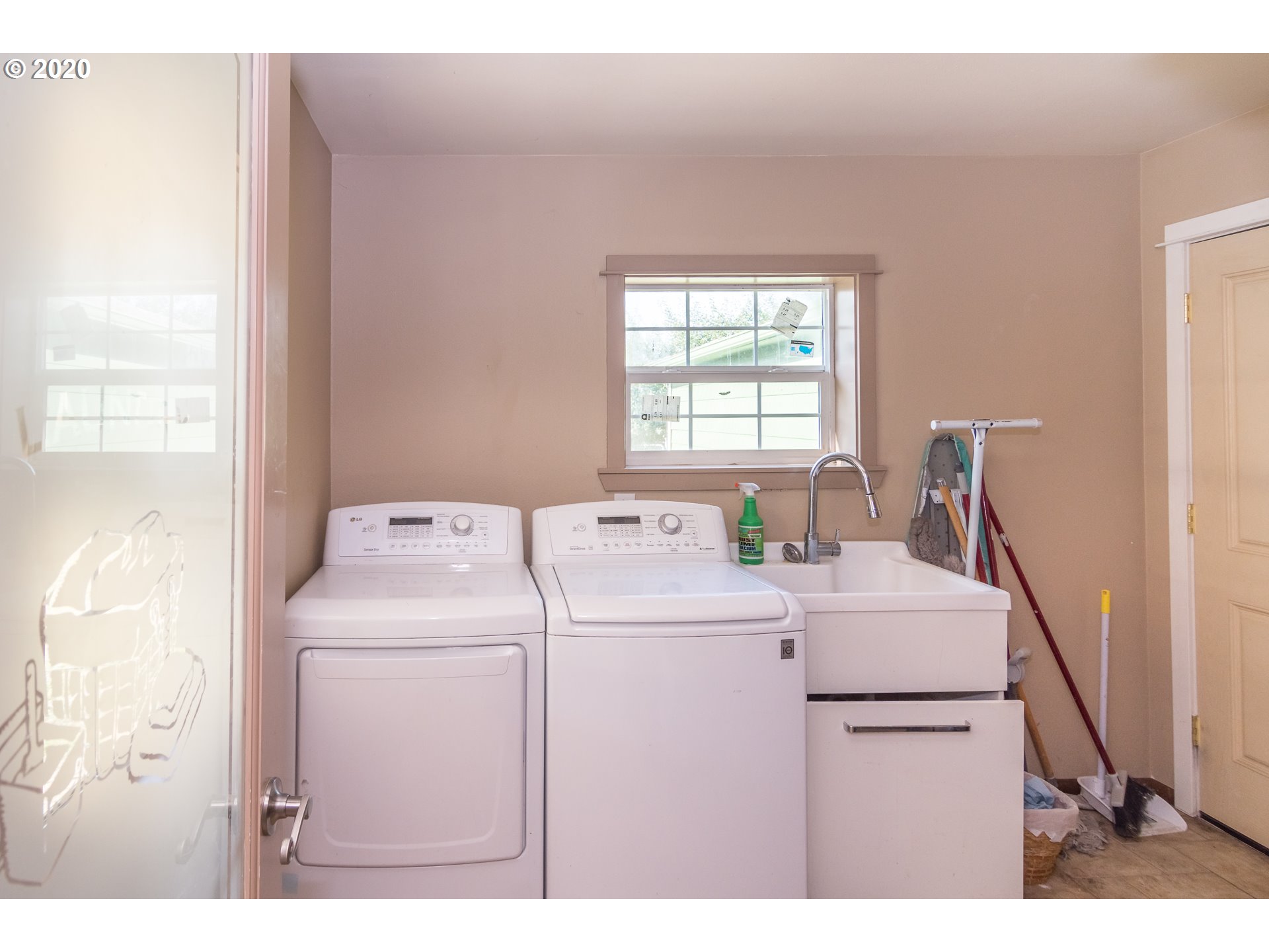 2359 Austin Road Roseburg, OR 97471 - Photo 14 of 32