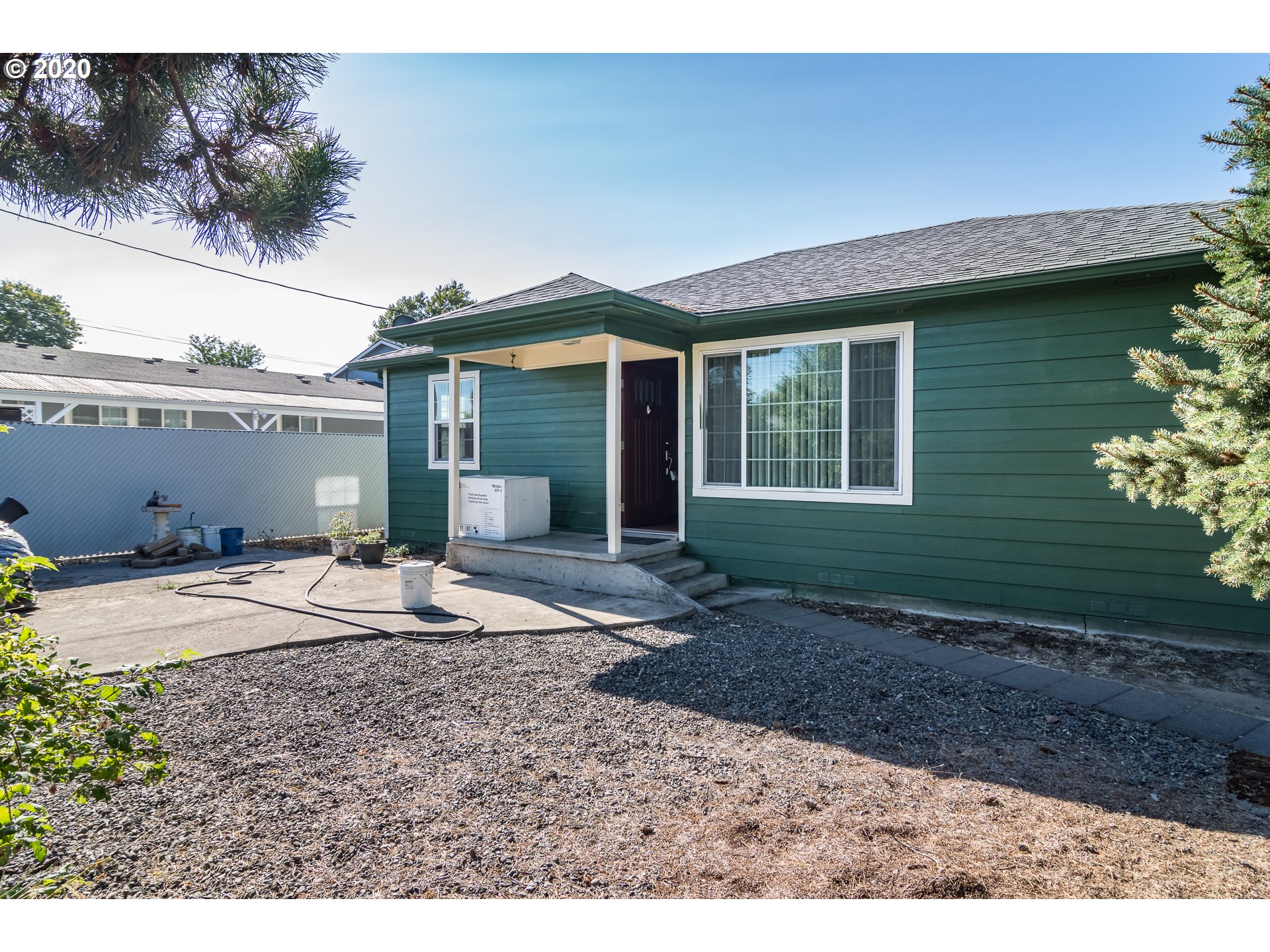 2359 Austin Road Roseburg, OR 97471 - Photo 3 of 32