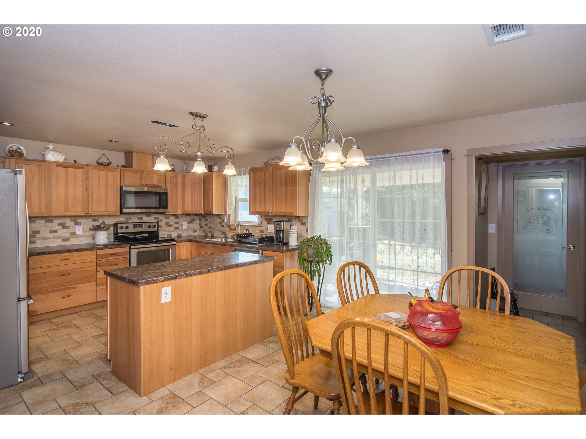 2359 Austin Road Roseburg, OR 97471 - Photo 7 of 32