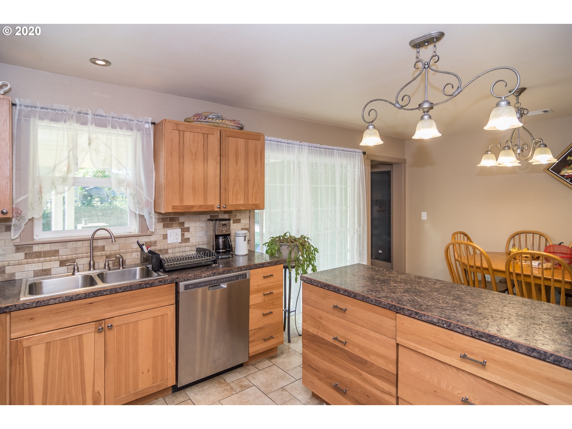 2359 Austin Road Roseburg, OR 97471 - Photo 10 of 32