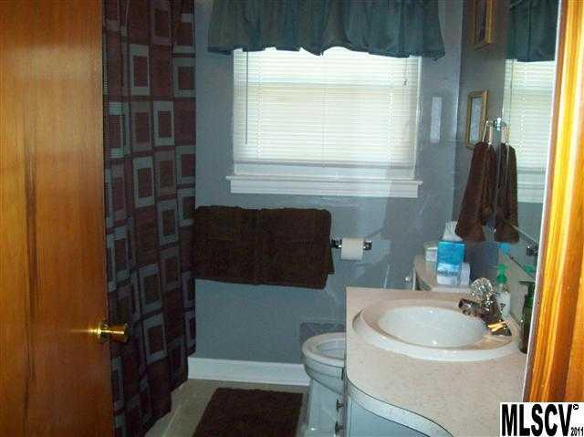 601 Swanson Road Lenoir, NC 28645 - Photo 6 of 18 Gallery Image 6