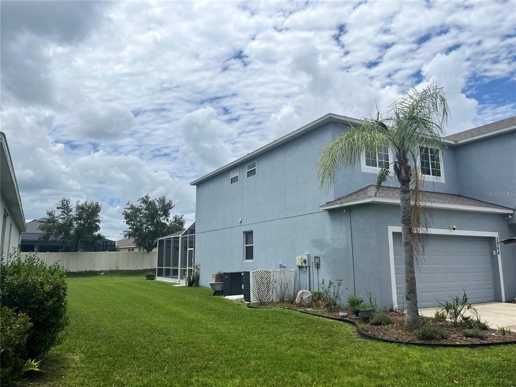 5966 Willows Bridge Loop Ellenton, FL 34222 - Photo 4 of 57