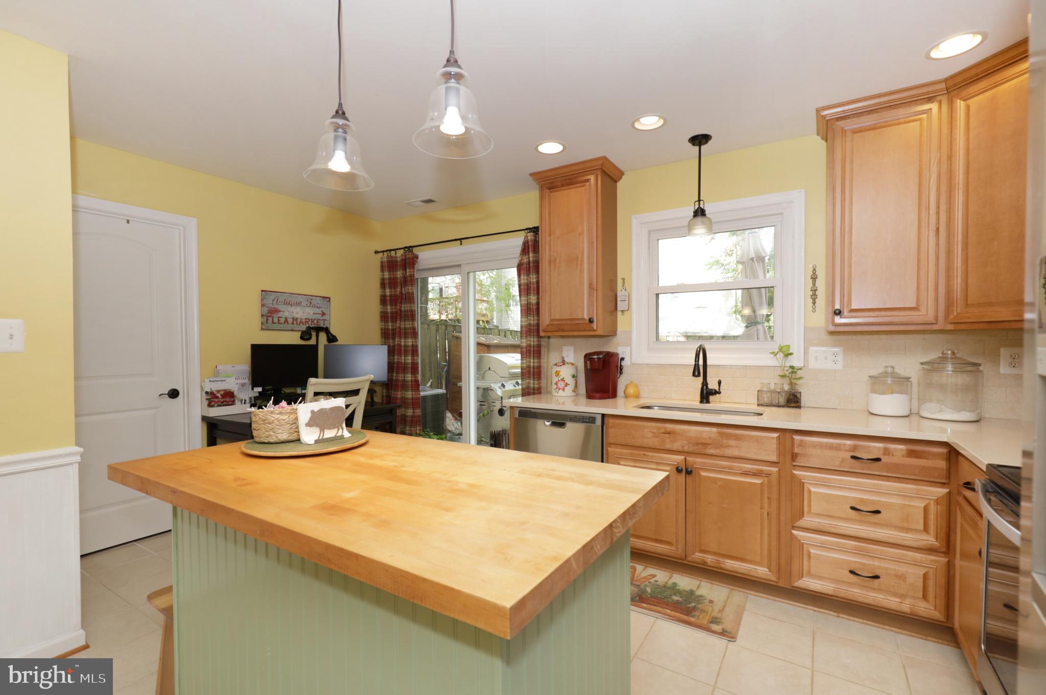 8576 Adamson Street Manassas, VA 20110 - Photo 14 of 37 Kitchen Island
