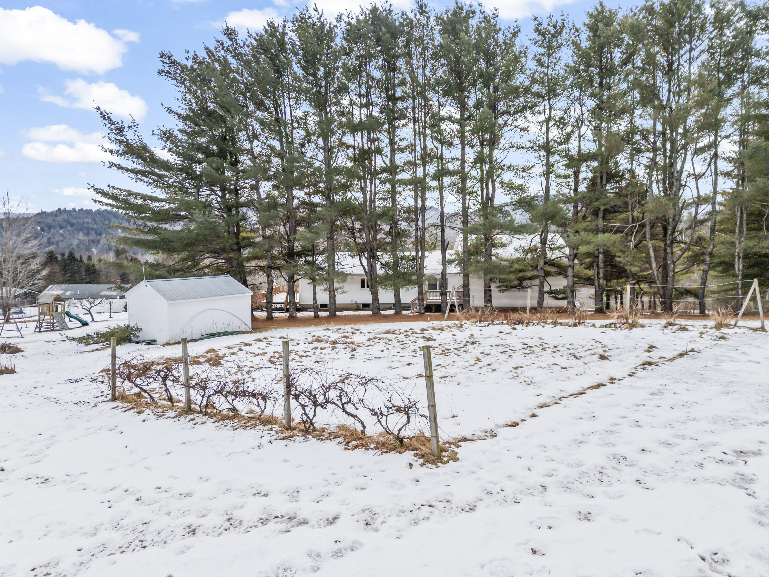 185 Valley Road Peru, ME 04290 - Photo 5 of 58 185 Valley Rd_108